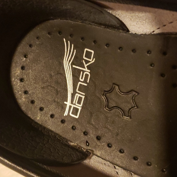 Dansko Patent Leather Reptile Pattern Clogs, US size 5.5-6, EU 36, Copper Brown - Picture 4 of 9